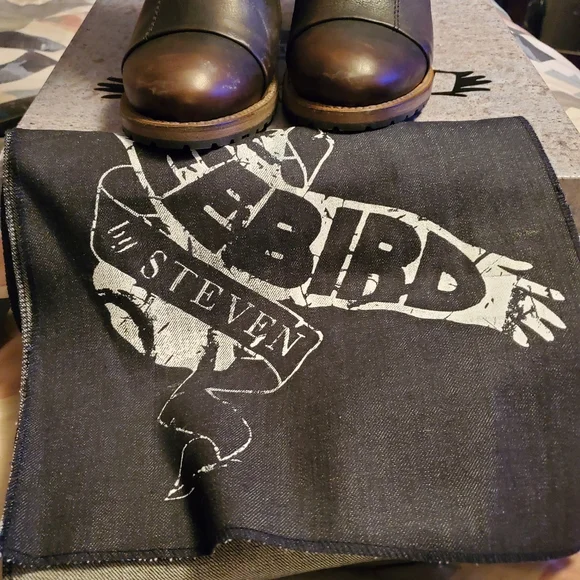 Freebirds - Picture 7 of 15